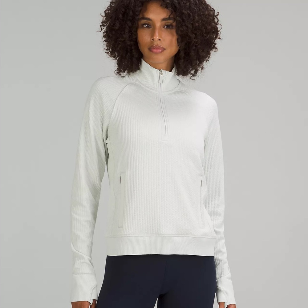 Lululemon engineered warmth half zip top